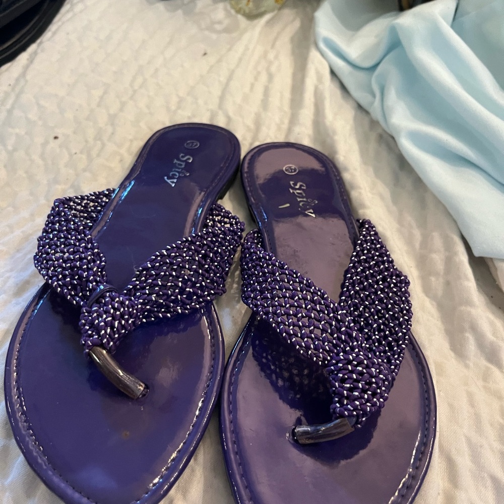 Spicy sandals hardly worn purple size 7-7 1/2 cute Anything marked 10$ and under